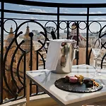 Ax The Palace فندق 5*
