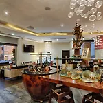 Ax The Palace 5* سليمة