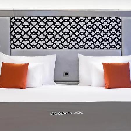 Ax The Palace 5*