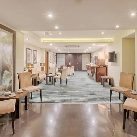 Ax The Palace Hotel