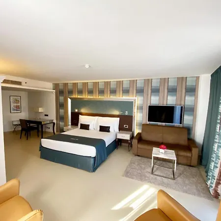 Ax The Palace Hotell 5*