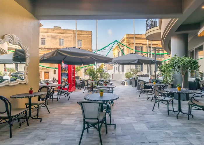 Ax The Palace 5* Слима