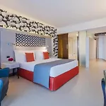 Ax The Palace 5* סליאמה