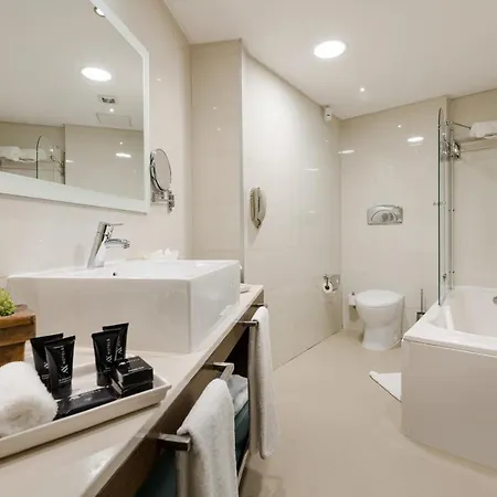 Hotel Ax The Palace 5*