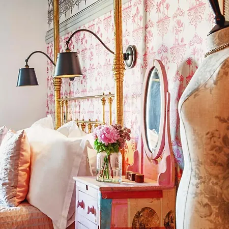 Ax The Palace 5*