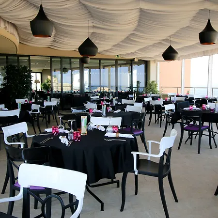 Ax The Palace Hotel 5*