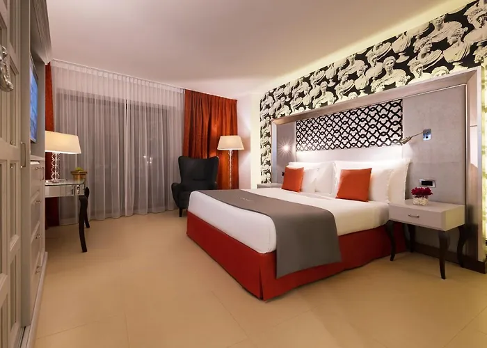 Ax The Palace Hotel Sliema