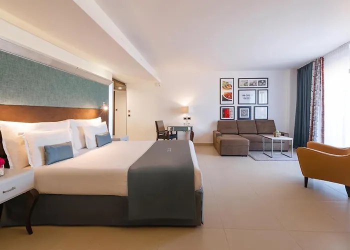 Ax The Palace Hotel Sliema