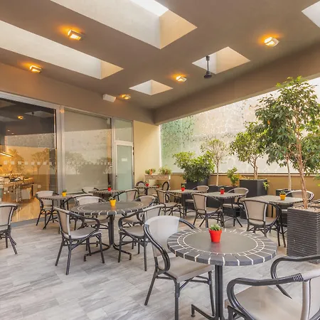 Hotell Ax The Palace